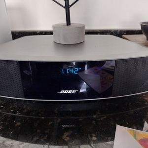 Bose wave radio with Bluetooth adapter